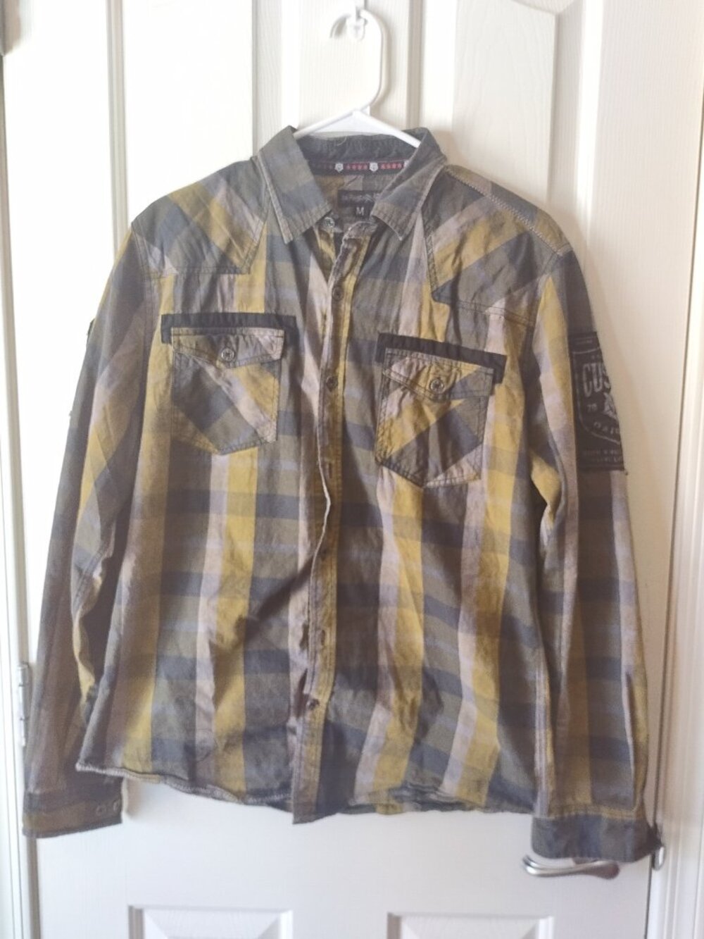 Wornstar Men's Medium Plaid Button-Up Shirt Gray Yellow Black Rock Biker Western